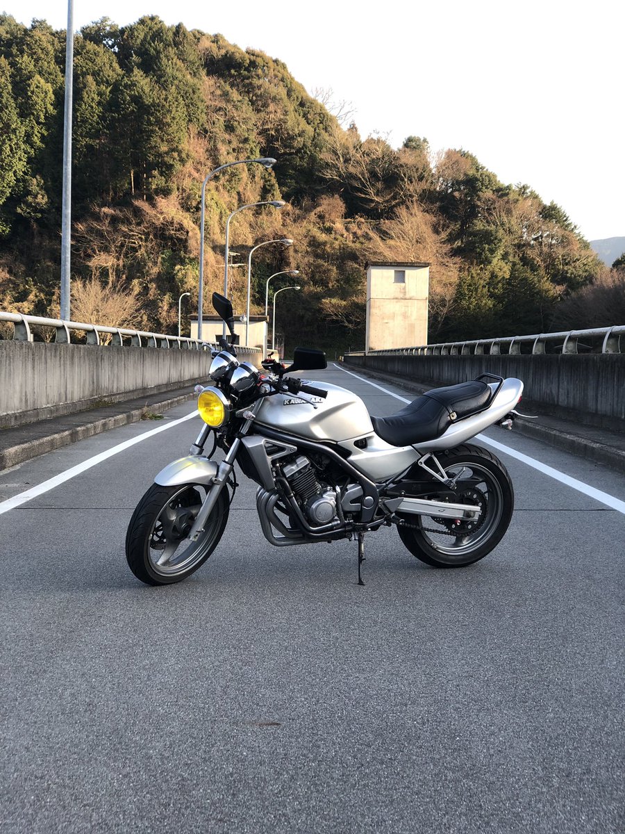 RIKUTO130508's tweet photo. ツーリングいってきたぁ🥰
いい天気でツーリング日和すぎた🤤
昼ツー楽しすぎ🔥🔥🔥
またつぎ遠出しよ！👍👍👍 https://t.co/KDlic17Ile