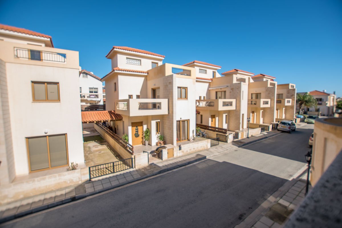 SalesorRentals's tweet photo. For sale 4 bed #villa in #Ormidia, #Cyprus for only 190,000 Euros. #TitleDeeds are ready. For more information please visit our page https://t.co/6QI4XCZfYh https://t.co/wi9odFMDQg