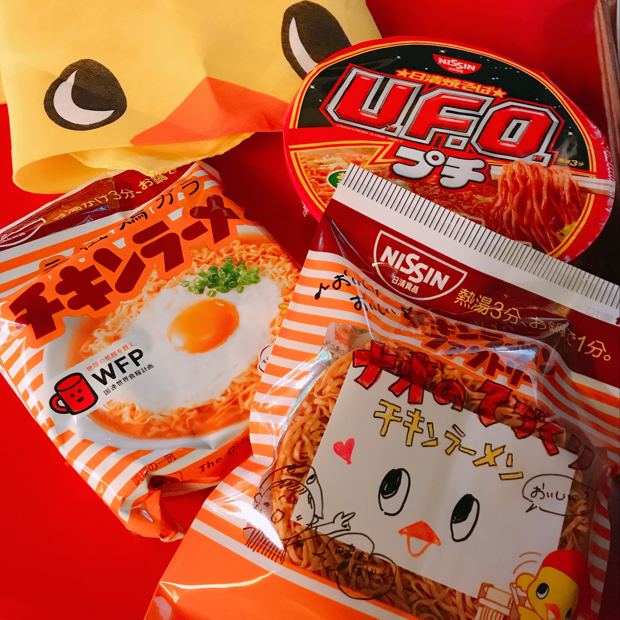 LALATOY 大阪限定　ビール化け物たこやきver LALAYO　台湾　ララヨ 新品 チキンラーメン 扇子 （日清食品、チキンラーメン、ひよこ