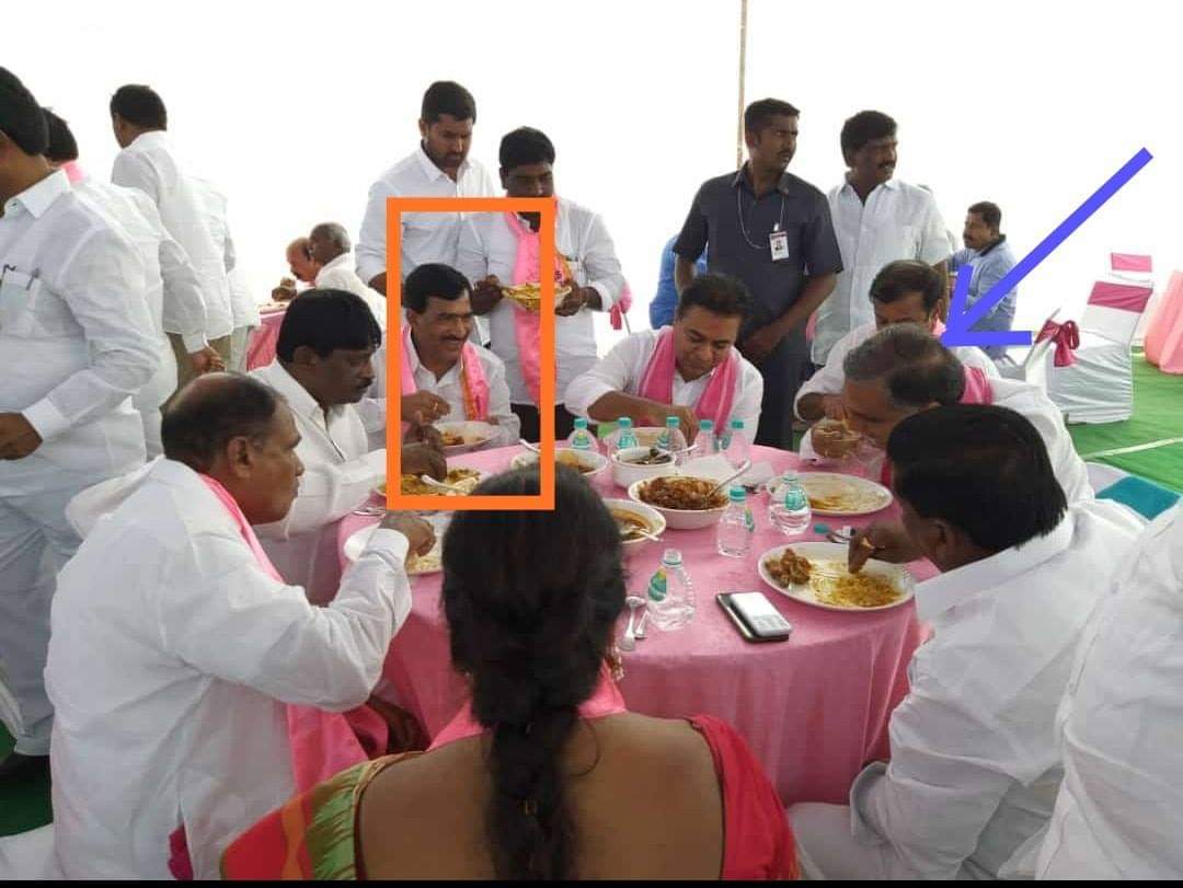 KNAVEENM's tweet photo. ఒంటరి పోరాటం చేసే వీరుడు అనుకున్నాము!!!!!!!!.......
ఒంటెలు పోసే పిరికొడు అని తెలిసింది!!!!!!!!!..........
#KTRTakeCareofTS #KTRfakeTears #KTR #KTRStealsdata
#Onteru https://t.co/VEyYeNAHu0