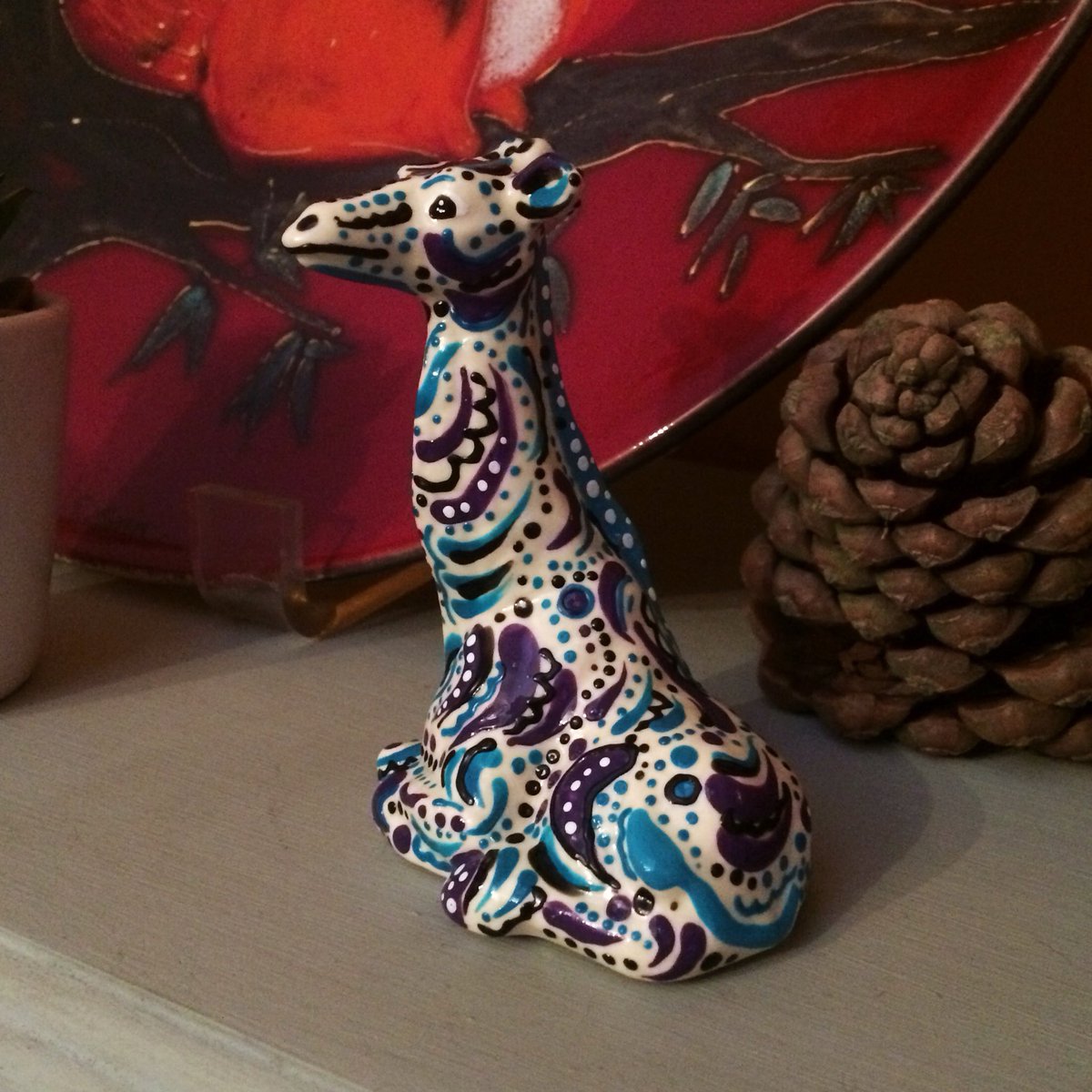 Get this lovely giraffe in my Etsy shop. This one is painted in rich purple and aqua blue that work perfect together. £13.99 with free uk shipping etsy.me/2ThYaPr #ukgifthour #ukgifthouram #earlybiz #crafturday #satchatuk