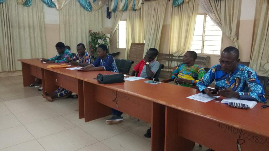 finaub's tweet photo. Démarrage de la session grand public de sensibilisation dans le cadre de @monelu229 avec @citoyen229 @transparencebj @Isacib1 et #ViaMe
Ça se passe ici à la mairie de @villeAvrankou
#MonElu229 #citoyen229 #Transparence229 #Isacib
#Avrankou #wasexo #Benin #vote229 #Elections2019 https://t.co/bcJWwoVD29