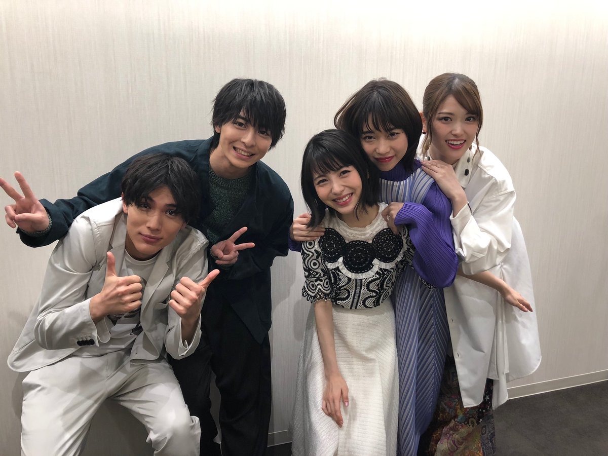 浜辺美波 先日 ドラマ 賭ケグルイ Season2 の 完成披露イベントに参加してきました 楽しくて 笑いすぎたイベントでした その時のオフショットです ドラマ 賭ケグルイ Season2 お楽しみに