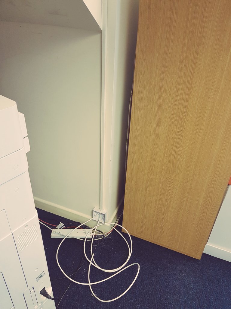 WifiWorks's tweet image. Rewire weekend job - @ubnt p2p link #datanetworking #Saturdayjob