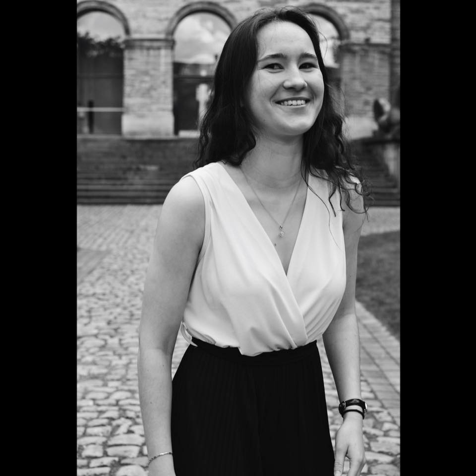 KULMUN_NEWSWIRE's tweet photo. BREAKING NEWS: ExCOM Sofia Shevchenko is missing, please call
+32 476 50 21 38 #ISSHEALIVE? https://t.co/DVtJ8ArauC