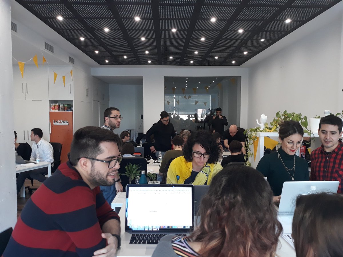 nievesborrero's tweet image. Disfrutando al máximo el #djangogirlsodb @DjangoGirlsODB en @laZonaCoworking go go go!!