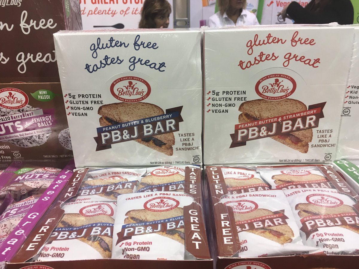 gfliving's tweet photo. A taste of some of our favorite gluten-free products at #ExpoWest! @HappyCampersGF @shottysofficial @bettylousinc #hopapops https://t.co/8dd91Fqduq