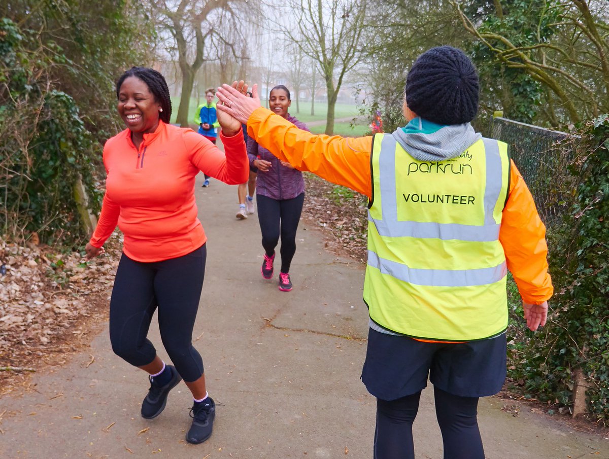 Who joined us at parkrun this morning?

🔄 Retweet if you walked, jogged or ran
❤️ Like if you volunteered

Then we'd love to hear your stories and see your #parkrun pics below as always!

🌳 #loveparkrun
