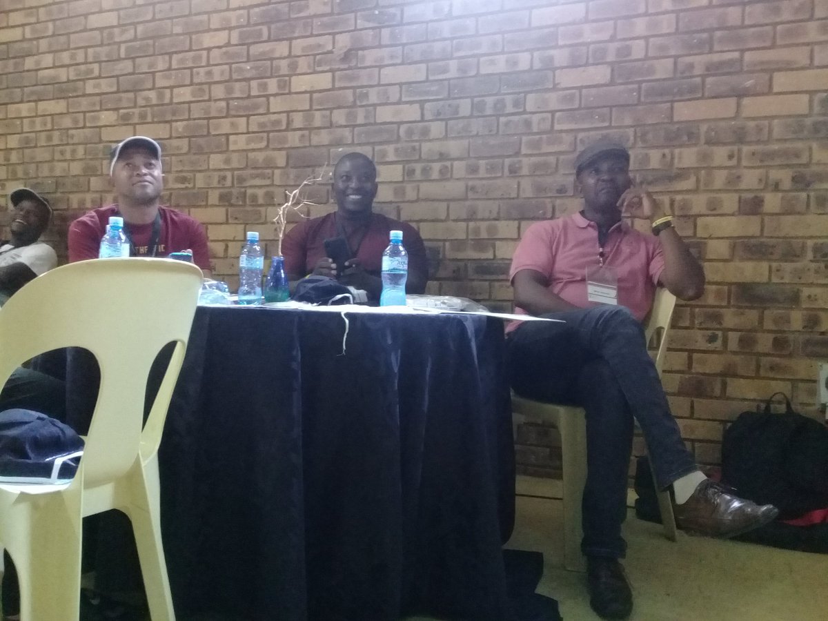 MeshTheDad's tweet photo. Day 2 @The_DSD Men's Camp
'With prevailing absence of fathers our children are raised by mothers' Mbuyiselo Botha @SonkeTogether @afrimanrising #gbv @TakuwaniRiime @SA_AIDSCOUNCIL #MenChampioningChange @DadsinthePic @rrelemme @MensClinic @BenySimo #DSDMENSCAMP https://t.co/5f4ltTahQD