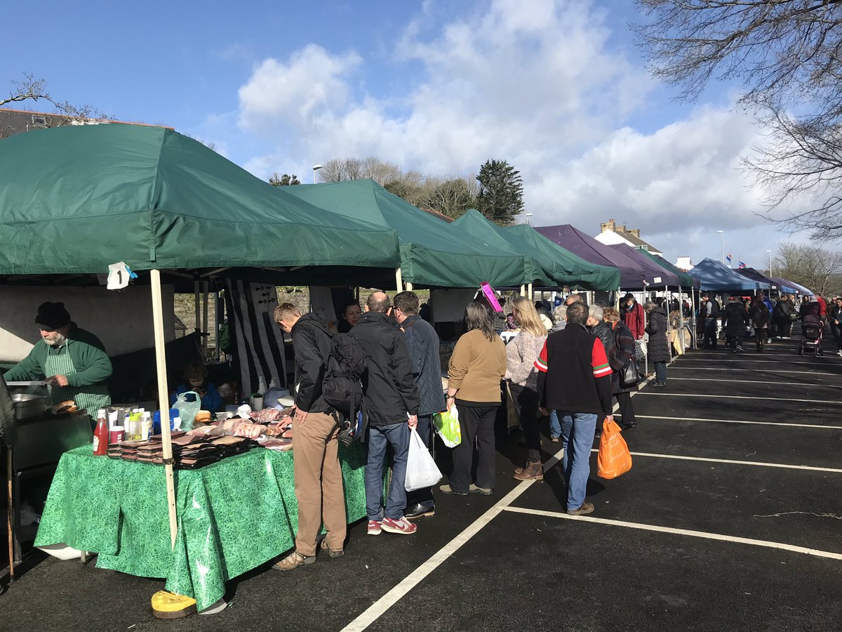 Mumbles Market in full swing this morning! Pop along to the Fairy Carpark for your full of all things fresh, local, gourmet and artisan - until 1pm #localproduce #streetfood #artisancraft #shoplocal #LYLM2019