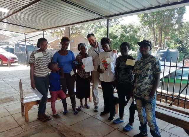 R4Auk's tweet photo. Basic life support and first response training delivered to the voluteers and carers of the Deep Sea slum community @PurvisDanny @MichaelStarke57 @thelouisemerick #HealthandWellbeing https://t.co/vhX1kkjjm0
