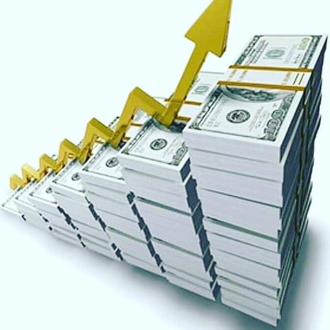 COINDES38925315's tweet photo. Make Money From Home Today VIA Binance /Bitcoin trader,take advantage of this 90%risk free opportunity and be glad you did. 
The secret behind a successful man#bitcoin #currencytrader #trading #currencyunit #currencymondays #currencyexchange #currencycollection #currencycollector https://t.co/CW1nwHYHbi