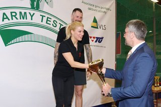 KyberSoutez's tweet photo. @CzechCSWG připravila pro novináře v rámci #ARMYTEST ochutnávku z #KyberSoutez nazvanou #Cybertlon. Novinářské dvojice si tak mohli po náročném fyzickém testu vyzkoušet vyřešit i #Crypto úlohu. #Budkyber @ObranaTweetuje @UniObranyBrno @CVUTFEL @GOVCERT_CZ https://t.co/H7AhwBLZiV
