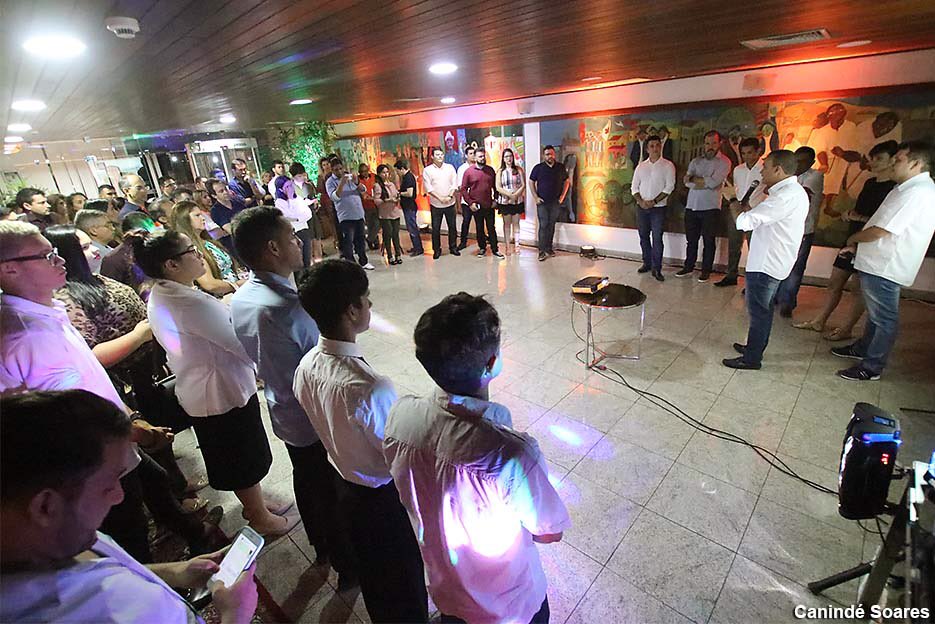 kelpslimaRN's tweet photo. JOVENS LÍDERES RN
Ontem recebemos Mônica Sodré, Diretora Executiva da @RAPS_Brasil, para o lançamento da 2ª Edição da Escola de Jovens Líderes, programa de formação de liderança que elegeu o deputado mais jovem do RN, Alysson Bezerra.
#RAPS #JOVENSLIDERESRN
#RAPSBRASIL https://t.co/D1YEeyh0HQ