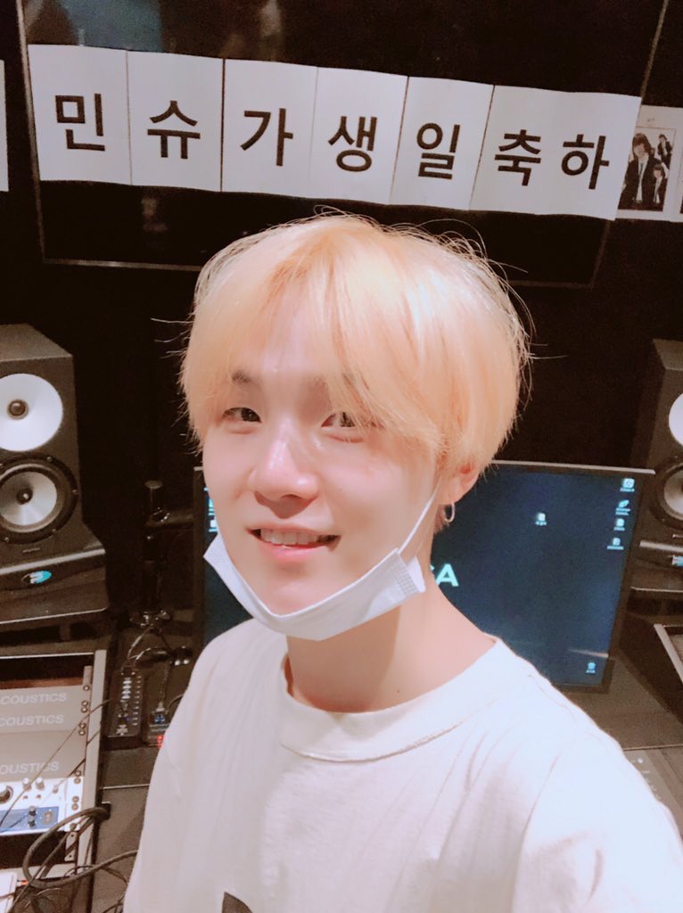 Jimikaru_twt's tweet photo. @sugaaaa_33 @suga_jk39 @Yungi_p @sugaaaaaa___ https://t.co/53SdtMFMEF