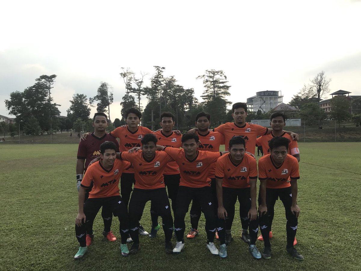 sukan_uitmperak's tweet photo. Keputusan Penuh Perlawanan
Kejohanan Bola Sepak
Champions League
UiTM Cawangan Perak 2019
Archisa 1-1 Blidmate
#cluitmperak2019
#archisa
#blidmate https://t.co/nQt6JFVKi9