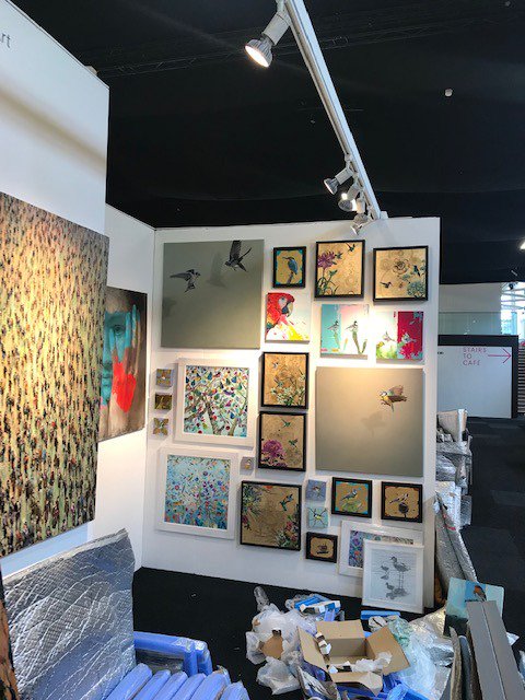 LCAGallery's tweet photo. We are at the Affordable Art Fair Battersea, stand B3 🙌🎨
Until Sunday 10th March - 6pm, so don't miss it out!😎
#aaf #lcagallery #affordableartfair #batterseaspring #aaf2019 #artfair #londoncontemporaryart #storestreet https://t.co/N1Dd54M8Wa