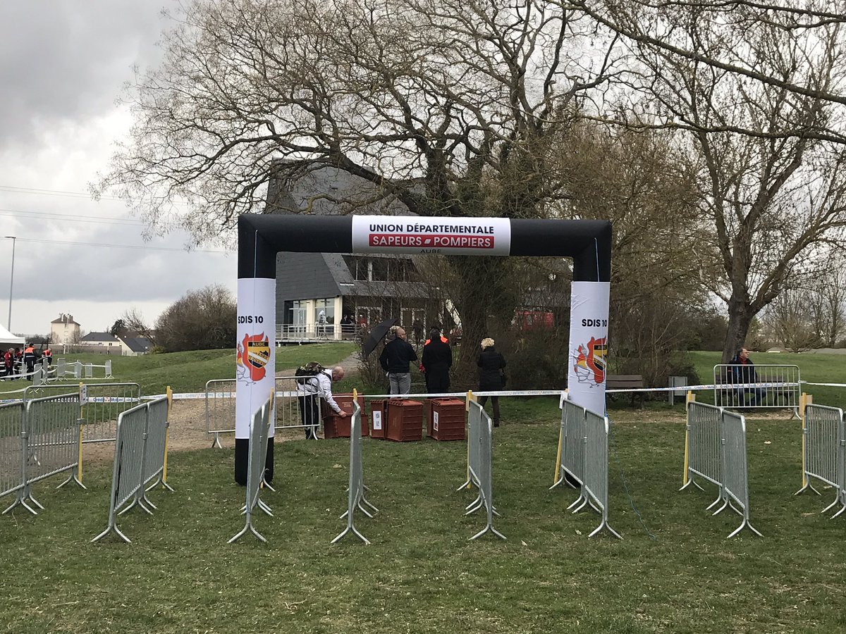 udsp10's tweet photo. H-1 Avant le départ du cross régional GIRACAL 2019 #Udsp10 #udsp08 #udsp52 #udsp55 #udsp54 #udsp51 #udsp57 #udsp67 #udsp68 #udsp88 https://t.co/gheQgP1ghE