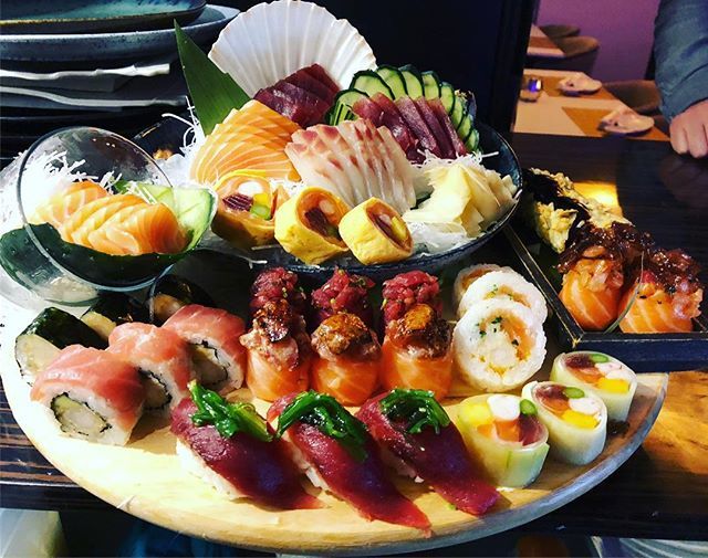 SUSHIDOURO's tweet photo. Porque os olhos também comem.  224 919 158|917 414 452
Rua Fonte da Luz, 217 Foz|Porto https://t.co/jkiQip7EXj