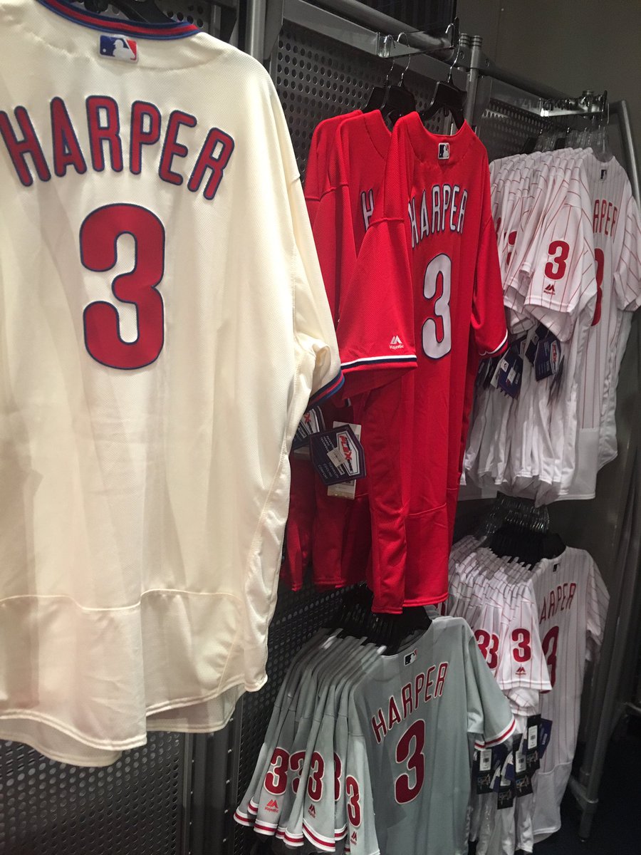 phillies team store