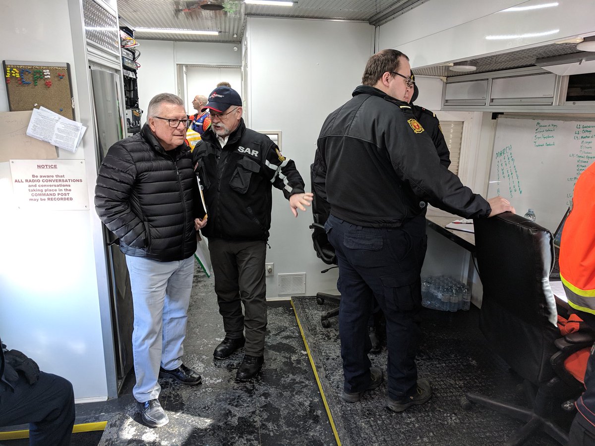 RalphGoodale's tweet image. Search + Rescue volunteers, together with fed &amp;amp; prov govt agencies &amp;amp; First Responders are honing their skills at a training &amp;amp; practice exercise at White City, Sk today. Great people, valuable coordination to save lives.