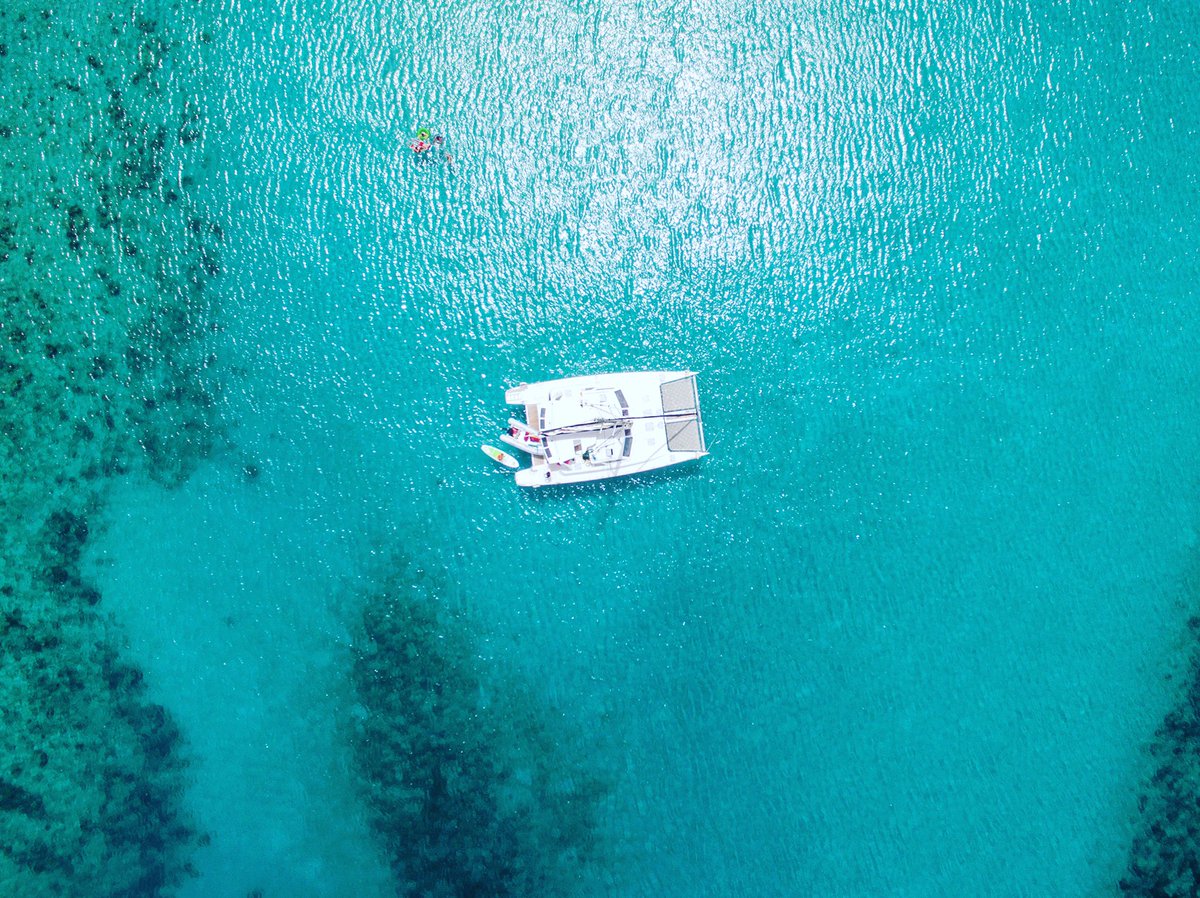 VOYAGEcharters's tweet photo. There are infinite perfect places to be... find those places that call to you and then make it a perfect moment.
🔹🔷🔹
#lifeexperinces #perfectplace #livefully #beautifulbeyondwords #bviIslands #travel #islandhop #turquoise #islandhoppingvacation #VOYAGEcharters #voyageyachts https://t.co/Vq09ulY0Lv