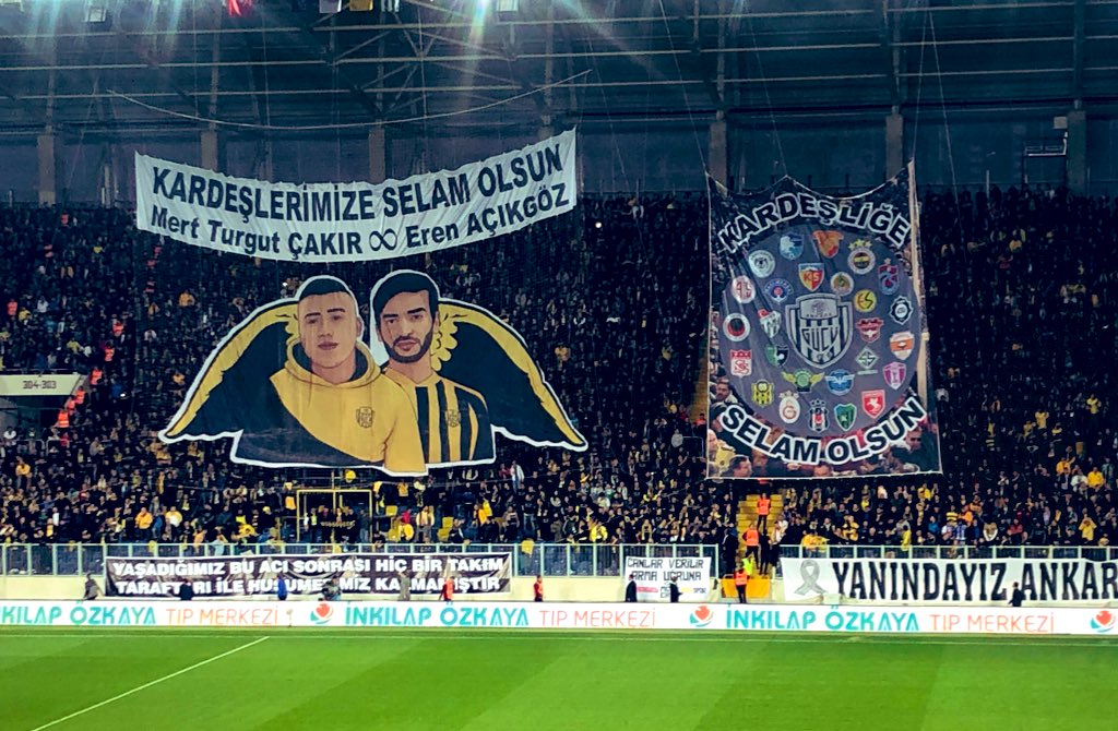 Ankaragücü'nden Eren Açıkgöz ve Mert Turgut çakır koreografisi:

– “Kardeşlerimize selam olsun!”