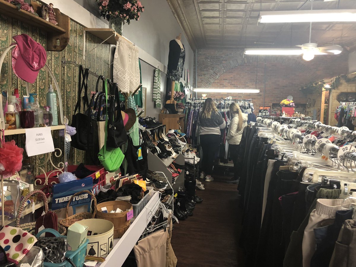 MABHowardCounty's tweet photo. Checking out The Attic, the store Endless Options runs! They have a whole Mizzou section! https://t.co/nWLqTMV1IM