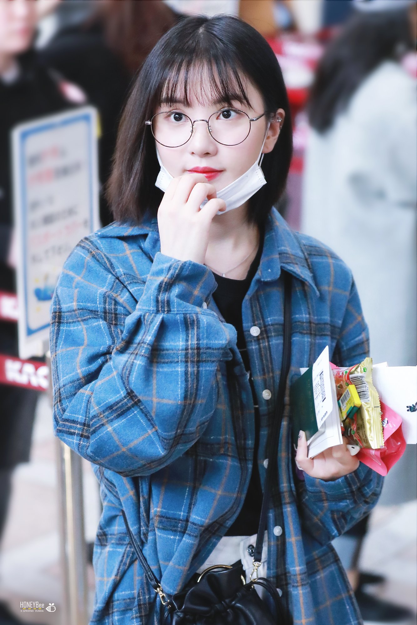 D1O28zwUcAA_fj2.jpg:large