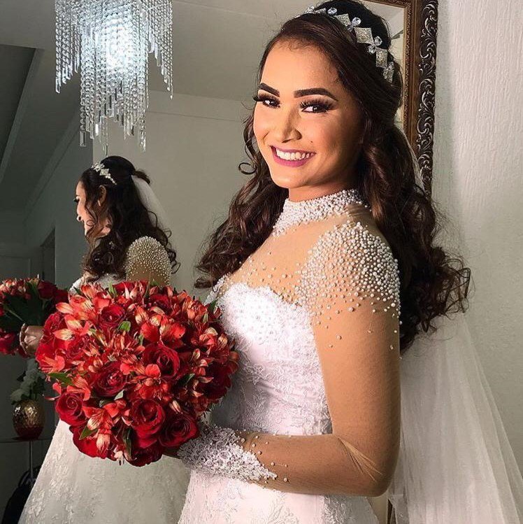 center_noivas's tweet photo. Nossa linda noiva Erica ♥
Makeup: @marysampaiomakeup
#centernoivas #soumaiscenter #casamentos #noivas #noivas2019 #weddingdress #santascarpa #promo #alugouganhou #voucher #sapatos #loucaporsapatos #casamento #noivei #casando #casar #icasei #noivinha https://t.co/LzRqzzH5PU