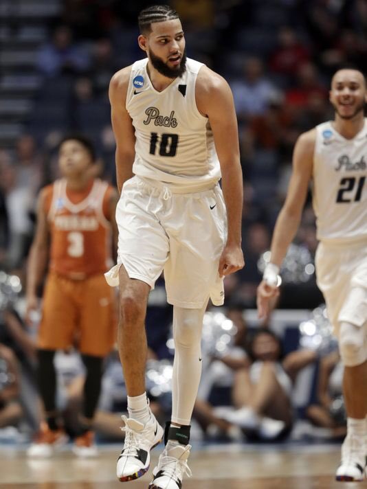 SaturdaysInReno's tweet photo. It's Gameday, set the Wolves free. ONE. One last chance to #DefendLawlor and itโs perfect record, One game to 3-peat, One last time at Lawlor for seven great seniors. @NevadaHoops #TheHunt @Fadeaway_J24 @Calebmartin14 @cody_martin15 #BattleBorn @_MussBus #MWMBB https://t.co/t61ajBEbHx
