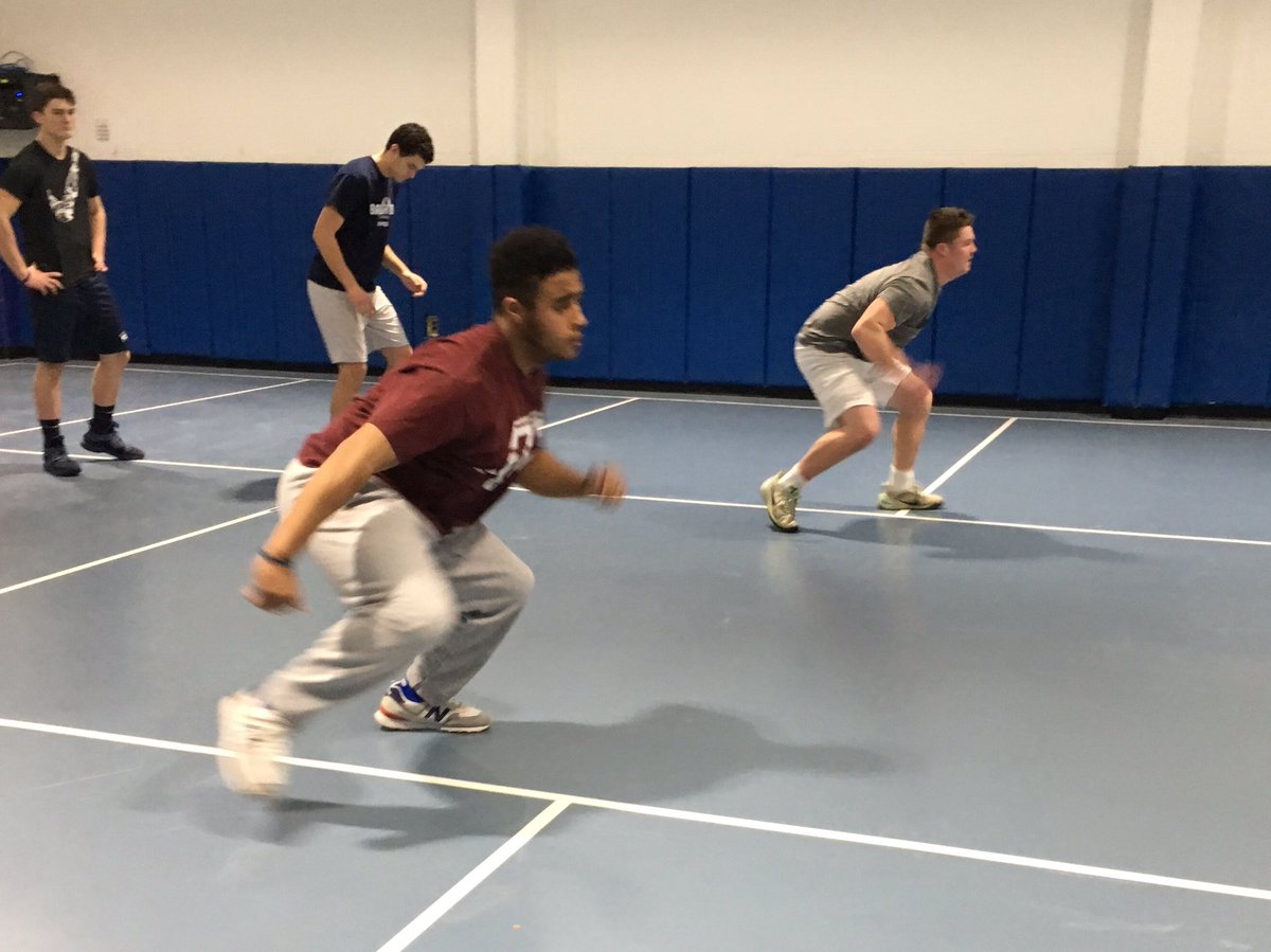 CoachLian8's tweet photo. O Line hard at work this morning with Coach @MWeimer26. #Team85 #ThePack #balanceandpower https://t.co/j2OfGN53XJ