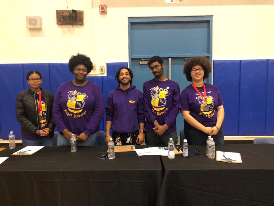 Robotics3359's tweet image. We had a great time judging the FIRST LEGO League Jr. Teams at Woodrow Wilson!!! #PPSSTEM #omgrobots