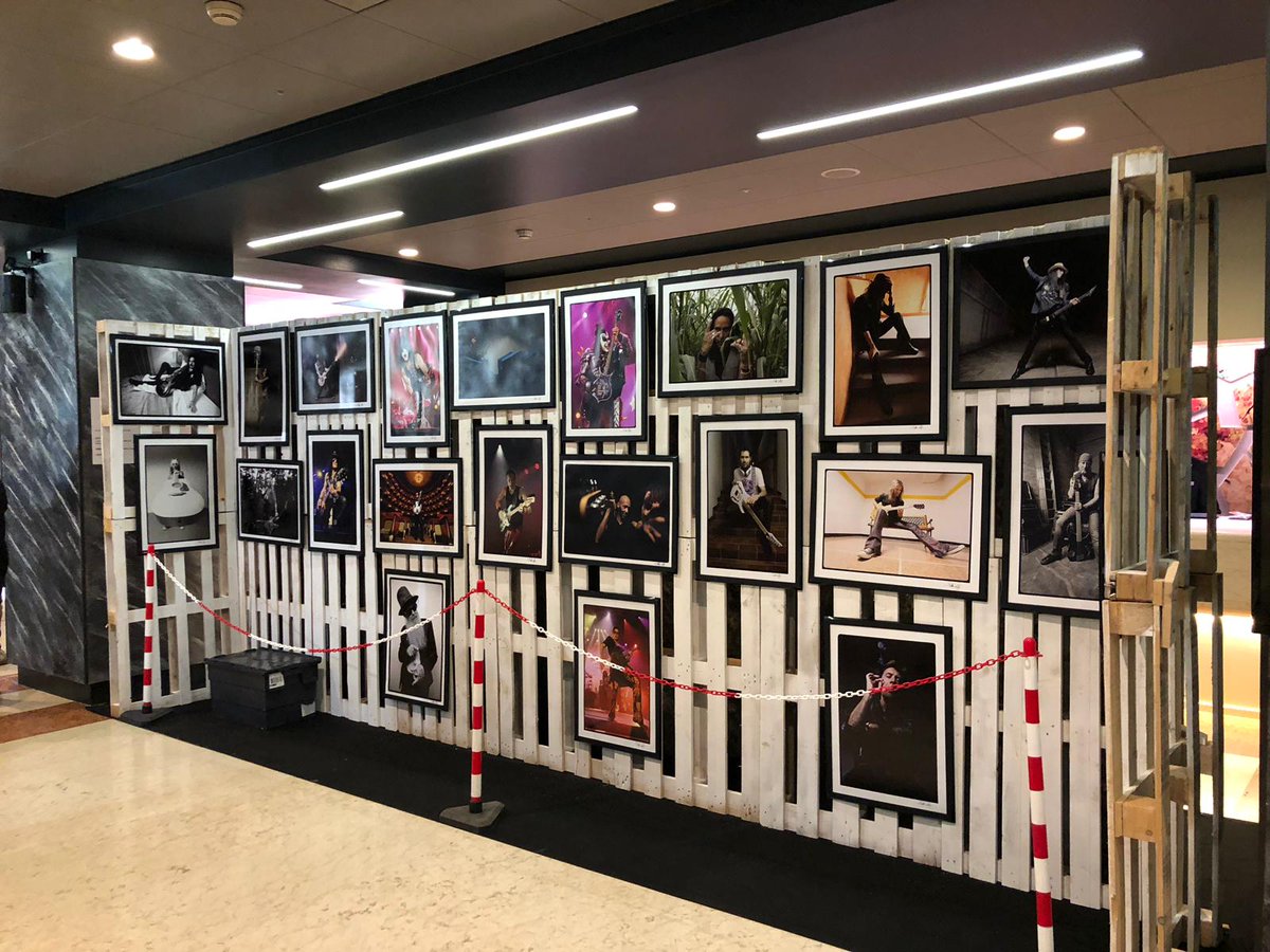 AlexRuffini's tweet image. Tomorrow I will be at Guitar Show in Padova with my pictures exhibition don't miss it ❤️cancerdrugsandrockandroll.org m.facebook.com/story.php?stor…