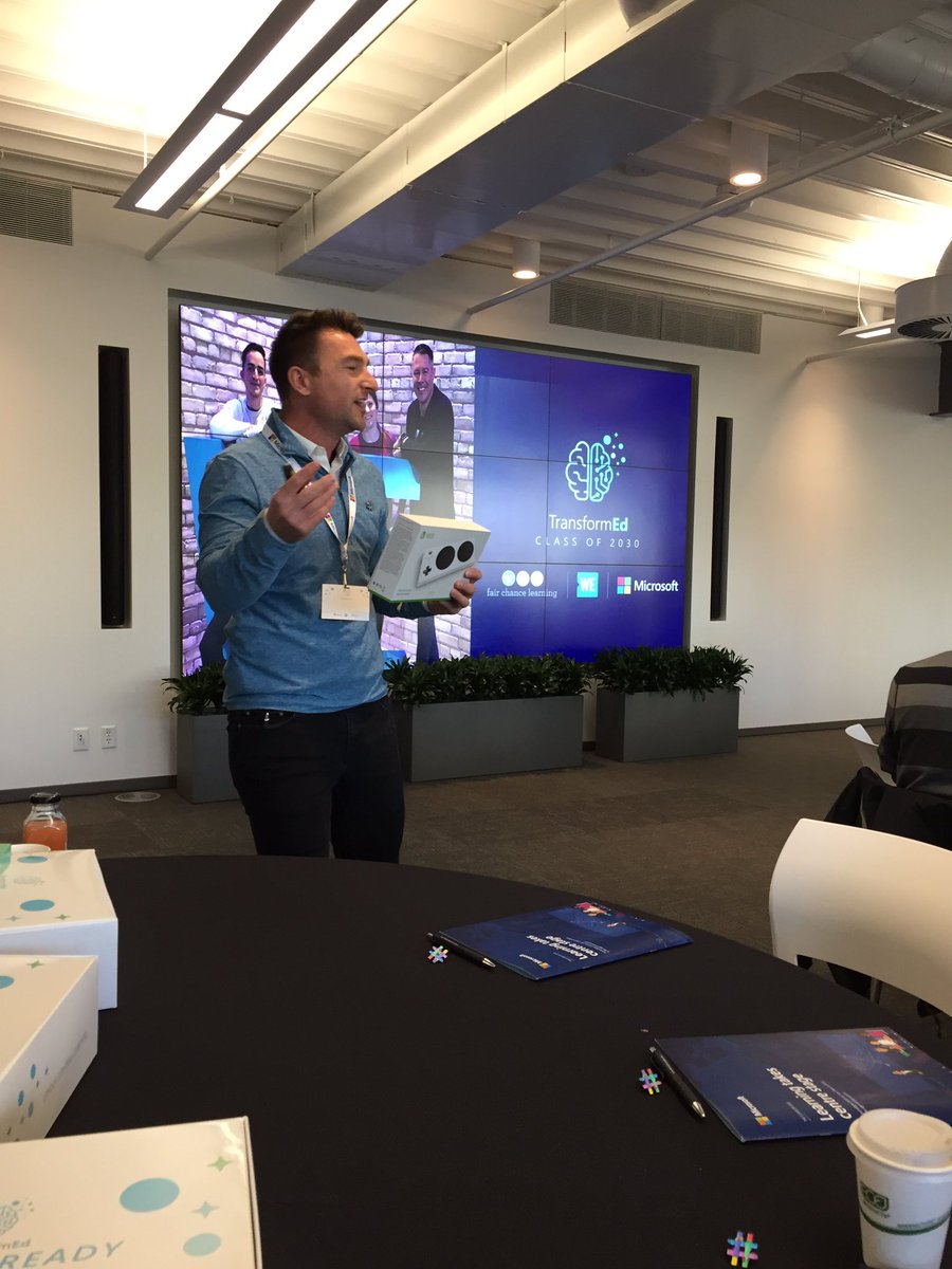 Hockeydadjk's tweet photo. Accessibility controller. Great idea #transform2030 @MicrosoftEduCA #fairchancelearning https://t.co/O1jSPwaLcb