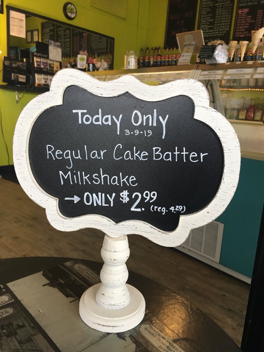 CreamCity1's tweet photo. March 9, 2019
Regular Cake batter milkshake 
only $2.99 https://t.co/0VmP2mMU5R