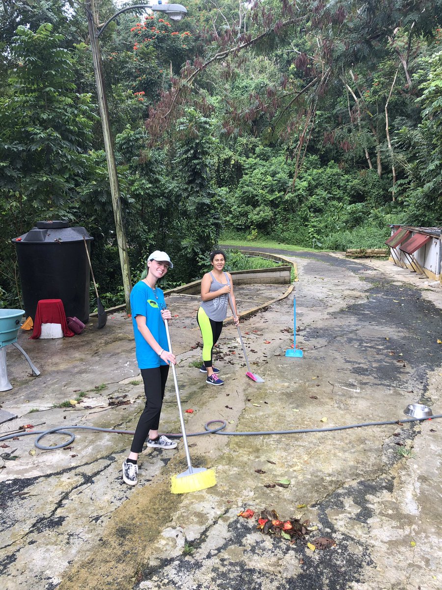 JasperiPreVet's tweet photo. Hoy algunas jasperianas visitaron el Santuario El Faro, en Humacao y tuvieron una experiencia muy gratificante 🐾  ¡Gracias chicas! #Jasperi #PreVet https://t.co/ZHRL0GBcrA