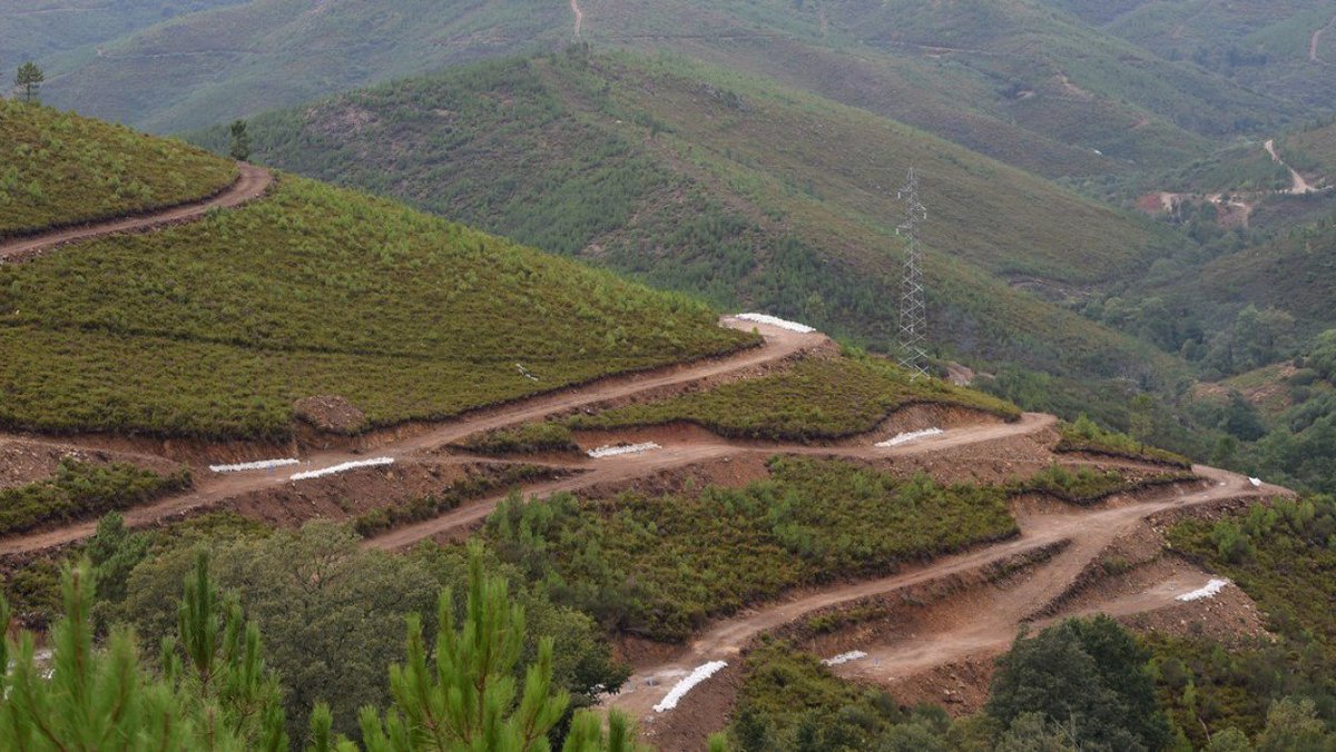 lifeinportugal's tweet image. #proactiveinvestors #australia #investments #portugal #lithium #investors #innovation #resources #tech #batteryenergy #battery #usine #fabrique #investing #Europe #eurogroup #investir #bmw #psa #renault #nissan #mercedes #toyota #mazda #InvestorPulse proactiveinvestors.com.au/companies/news…