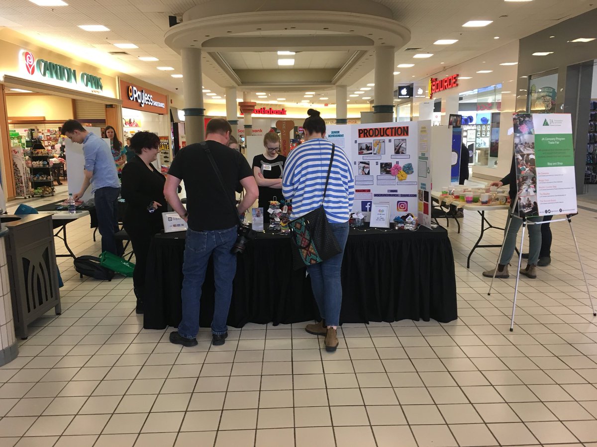 JANLinspires's tweet photo. All set up and ready to sell!! Be sure to stop by the @avalonmall , Lulu court and check out all the amazing products for sale. Our achievers have worked so hard getting ready for today! #stopandshop #JANLinspires #achievers https://t.co/rDJstDI09X