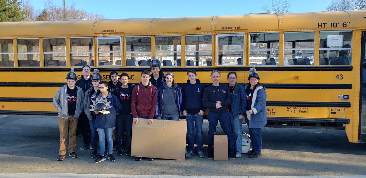 NRG4055's tweet photo. Thank to all our sponsors! Arrived at 1st district event and ready to go! #nrg4055 #omgrobots #nefirst #DESTINATIONDEEPSPACE https://t.co/CLYcGibHj7
