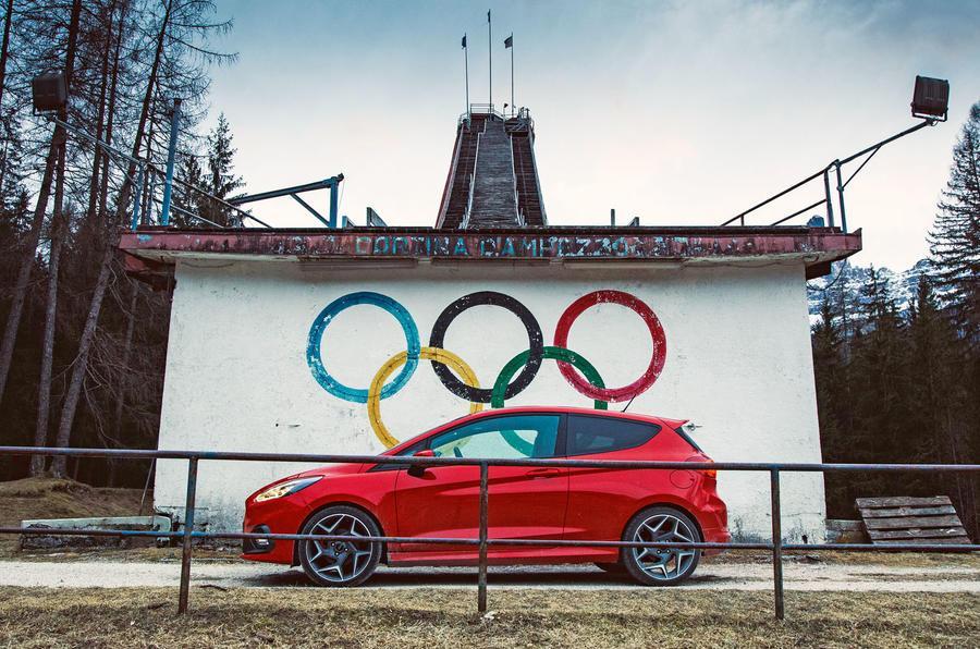 SpeedOverload's tweet image. Ford Fiesta ST vs. Cortina D’Ampezzo speedoverload.home.blog/2019/03/09/for…