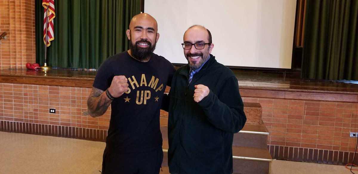 camillus_st's tweet photo. CROM owner and former Muay Thai champ @CChrisromulo visited SCCA where he delivered an inspirational and motivating message on what it takes to be a champion. #F7S8 #champup #CROM #PDHP #SCCA #rockaway @CROMPhysicalCul https://t.co/ndZGcyZMR6