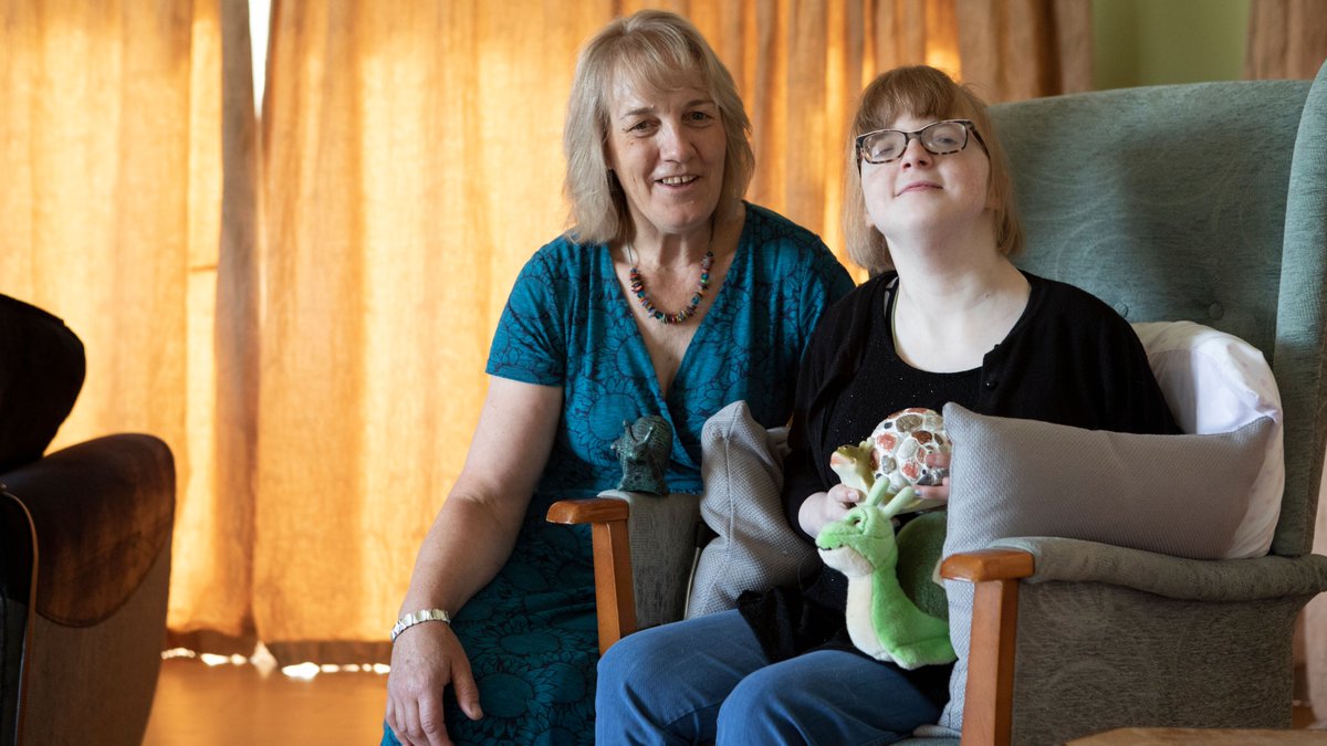 mencap_charity's tweet photo. Are you a parent or carer of a young person with a #LearningDisability? 👋 
Need information about what support they can get and how you get it? 🙂 
Visit our website for the information you need: ➡️ https://t.co/cJNPejVmx6 ⬅️ https://t.co/roQj6Zy0yY