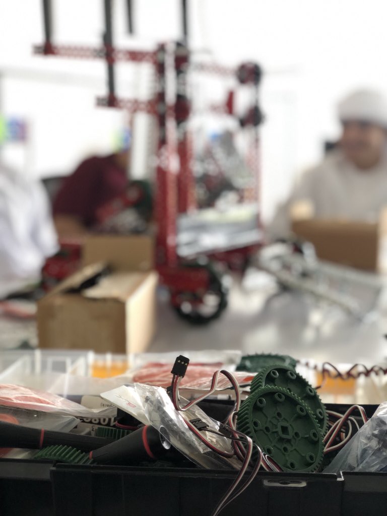 UAE_GIRLS_'s tweet photo. Week 1🛠⚙️ https://t.co/yPDFbXUf9X