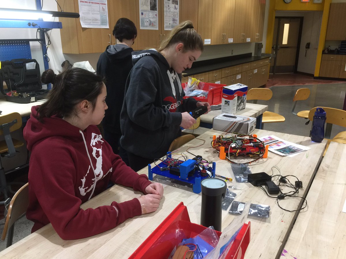 loggerhead_rov's tweet photo. Itβs Makerfest Day at MOHS 9:00-1:30! Stop on by and see our team in action in the MiLL! Weβd love to have you visit! Go Loggerheads!!! π’π’π’ #mateislife #matecenter https://t.co/NKyUHYOAdy