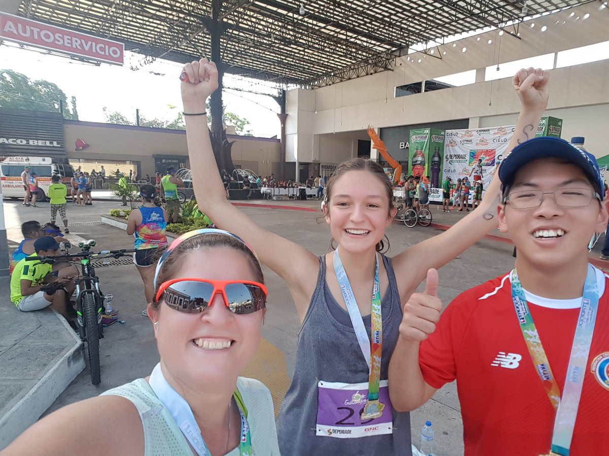 KayayanKatia's tweet photo. SO proud of @colegiomayagt newest half marathoners.  Way to go!! https://t.co/OALtyrb1xl