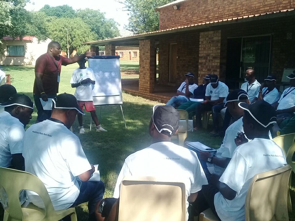 BernardMSithole's tweet photo. Back to work after a delicious lunch. 
Day 2 of the #DSDMENSCAMP @The_DSD . Men are in groups sharing views &amp; what dey believe in. They are having different topics including #PosetiveMaleRoleModel #GenderBasedViolence 
@gpgSocDev @MeshKekana @zibuse @DadsinthePic #MensConference https://t.co/d1Qow2kYyi