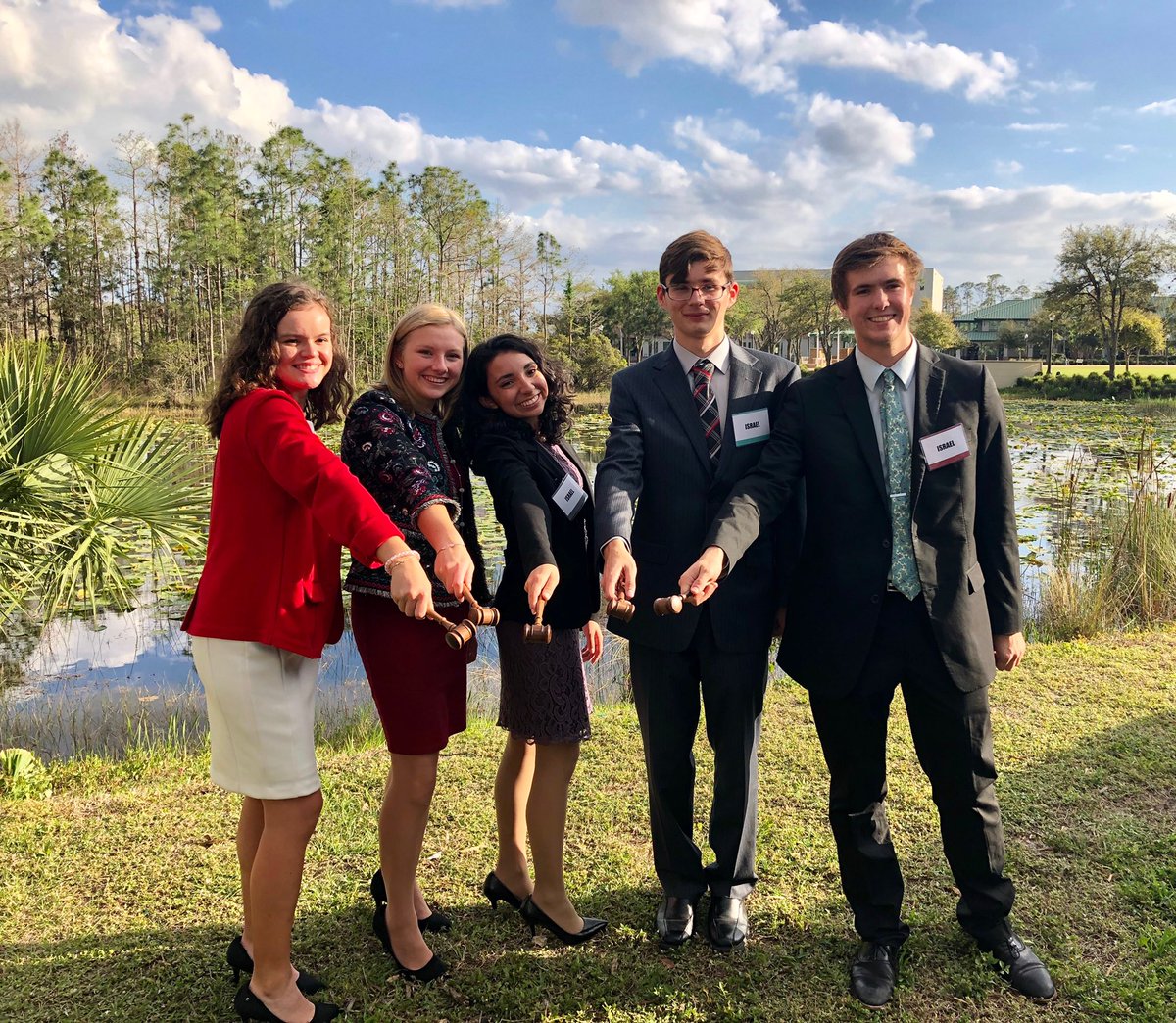 PCHS_MUN's tweet photo. SWFLMUN and the Gulf Coast Town Center are once again pirate territory☠️ 
🌟Best Delegation
🌟5 Gavels
🌟6 seconds
🌟1 third
🌟3 position paper awards 
🌟$11,000 in scholarships https://t.co/p2Rh7eYebU