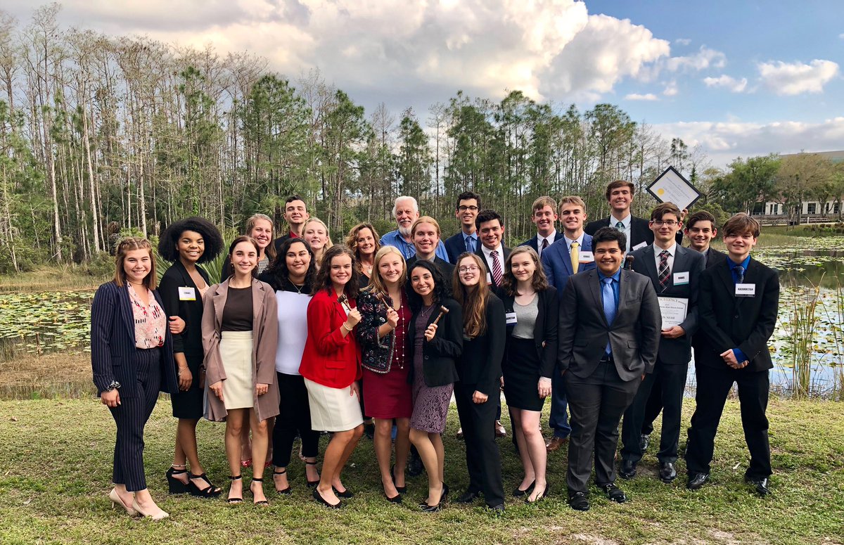 PCHS_MUN's tweet photo. SWFLMUN and the Gulf Coast Town Center are once again pirate territory☠️ 
🌟Best Delegation
🌟5 Gavels
🌟6 seconds
🌟1 third
🌟3 position paper awards 
🌟$11,000 in scholarships https://t.co/p2Rh7eYebU