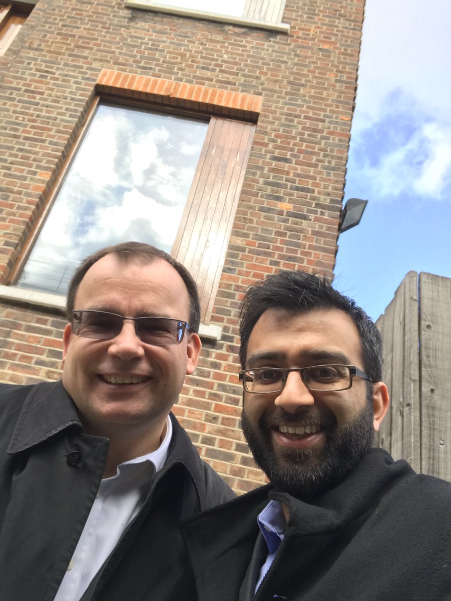 KrupeshHirani's tweet image. Great to catch up with @CoopParty chair and Harrow West MP @GarethThomasMP at the #CommonDecency Conference today